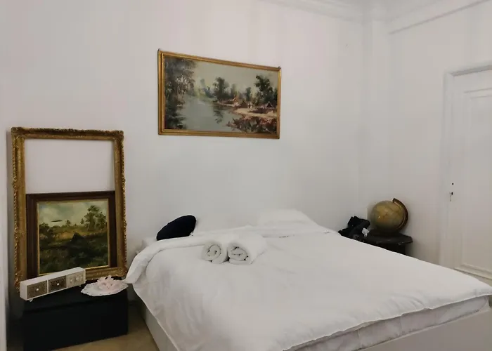 Eclectic Oasis Bucureşti